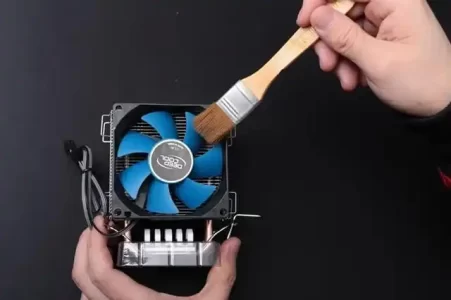 [灰电平衡]电脑灰尘过多会引发什么问题？如何避免因灰尘引发的故障-电脑知识科普