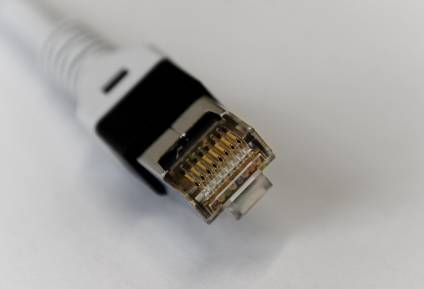 网线里的MHz兆赫兹是什么，它是怎么影响宽带网速的？-电脑知识科普