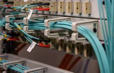 OSB光缆交接箱是什么，运营商是怎么运用它完成线路的汇聚和分流的？-电脑知识科普